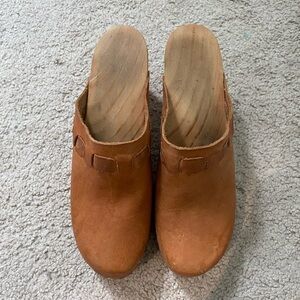 Clog mules